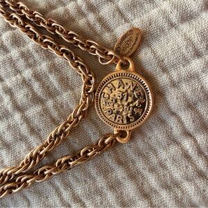 ✨CHANEL Vintage Gold Medallion Necklace